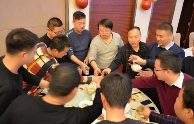 以客戶為中心 高質(zhì)量發(fā)展|2020西馳年會圓滿落幕(圖9) 以客戶為中心 高質(zhì)量發(fā)展|2020西馳年會圓滿落幕(圖9)